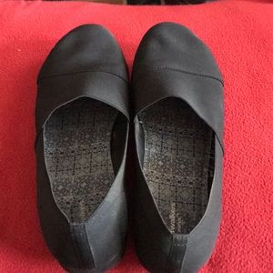 Women’s shoes Size 11